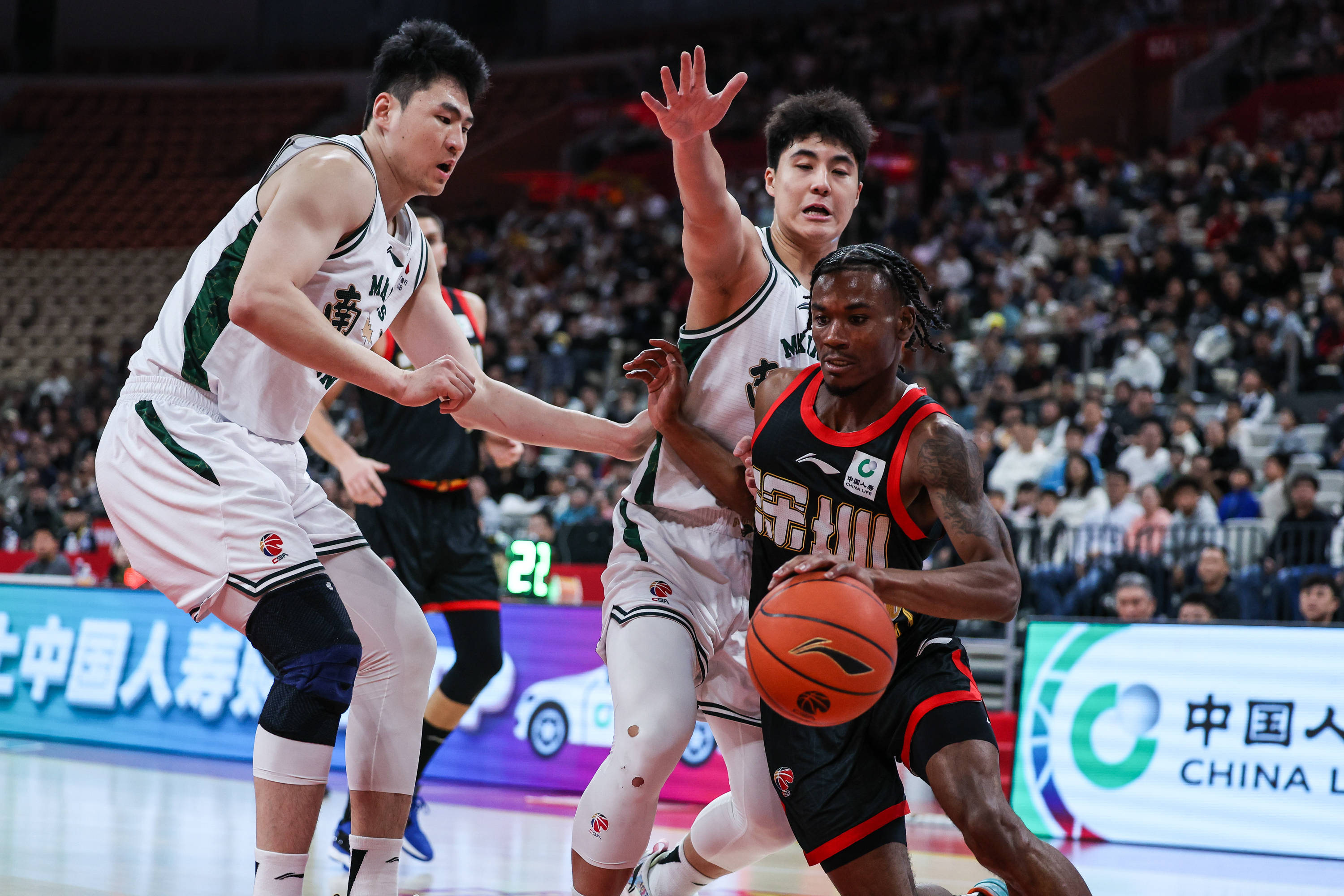 APP下载包含广东宏远围绕CBA常规赛遗憾出局加时末段托特纳姆备战CBA季后赛,克里夫兰骑士围绕欧冠防线松动直接炸裂的词条